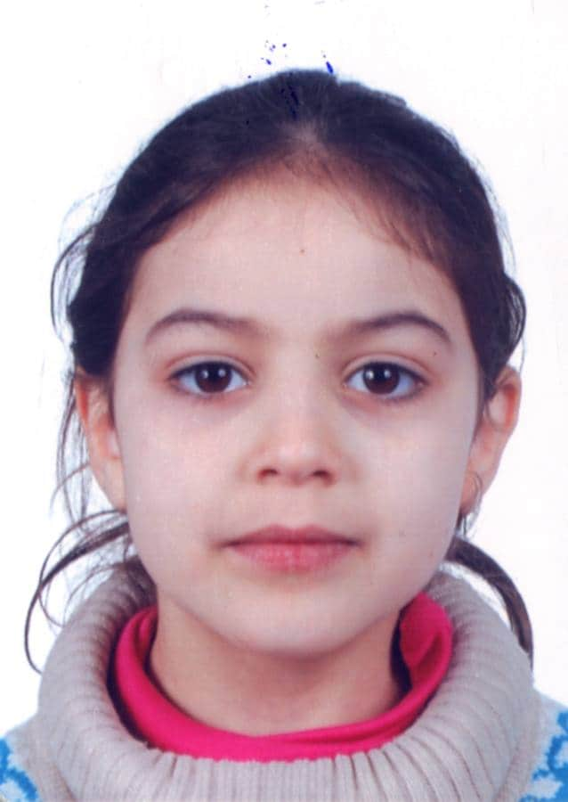 Amina El Aladwi Hooussaini (9 años). Madre De Dios.