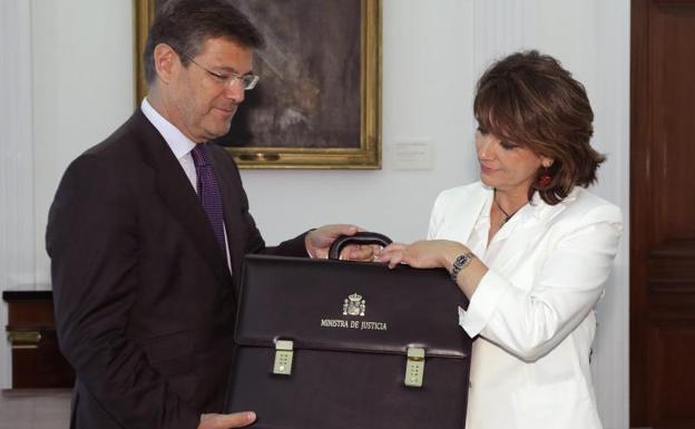 Rafael Catalá entrega la cartera a Dolores Delgado.