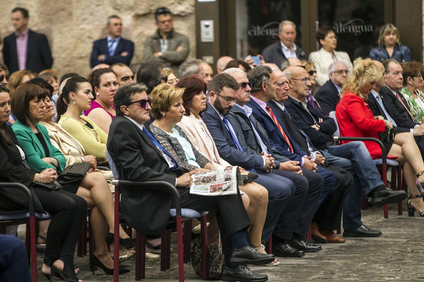 Selección de imágenes del público asistente esta mañana a los actos del Día de La Rioja que han tenido lugar en San Millán.