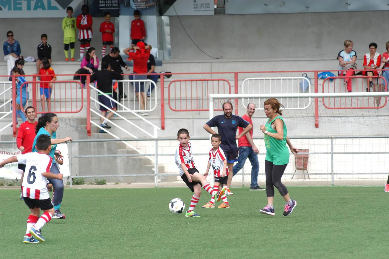 Fotos: El River Ebro homenajea a Llorente y Pardo