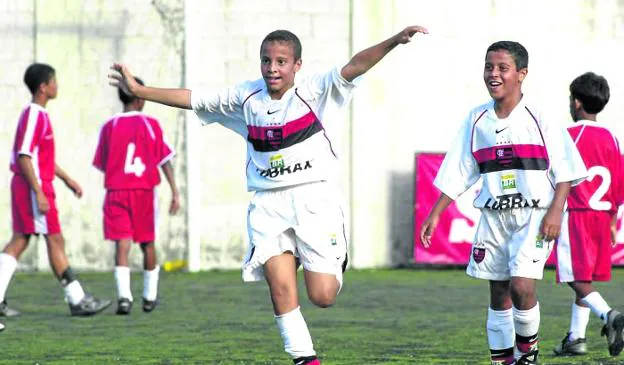 De izquierda a derecha, Rodrigo y Thiago juntos en un partido con la camiseta del Flamengo. :: Pablo Pinto twitter