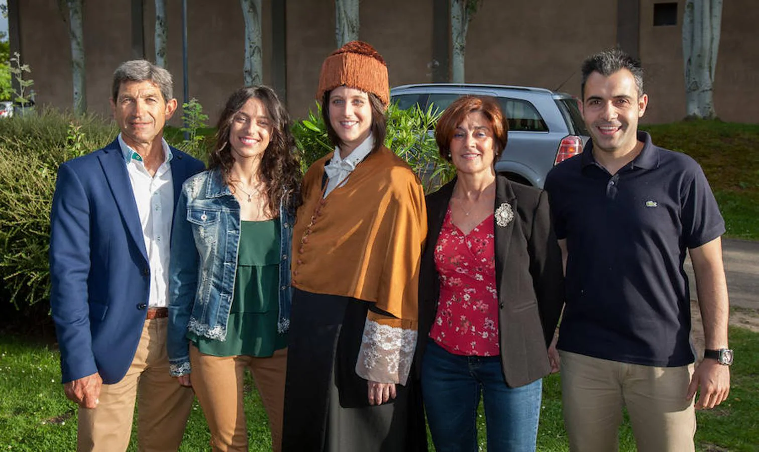 El Aula Magna del Edificio Quintiliano ha albergado el acto de investidura de los nuevos doctores y entrega de los Premios Extraordinarios de Doctorado de la Universidad de La Rioja.