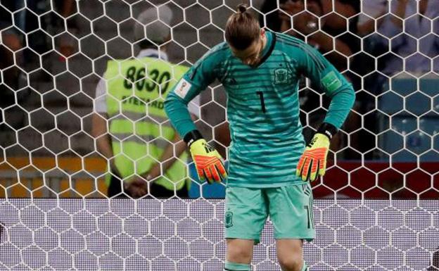 De Gea, cabizbajo tras cometer el error que sirvió para que Ronaldo anotase el segundo gol.