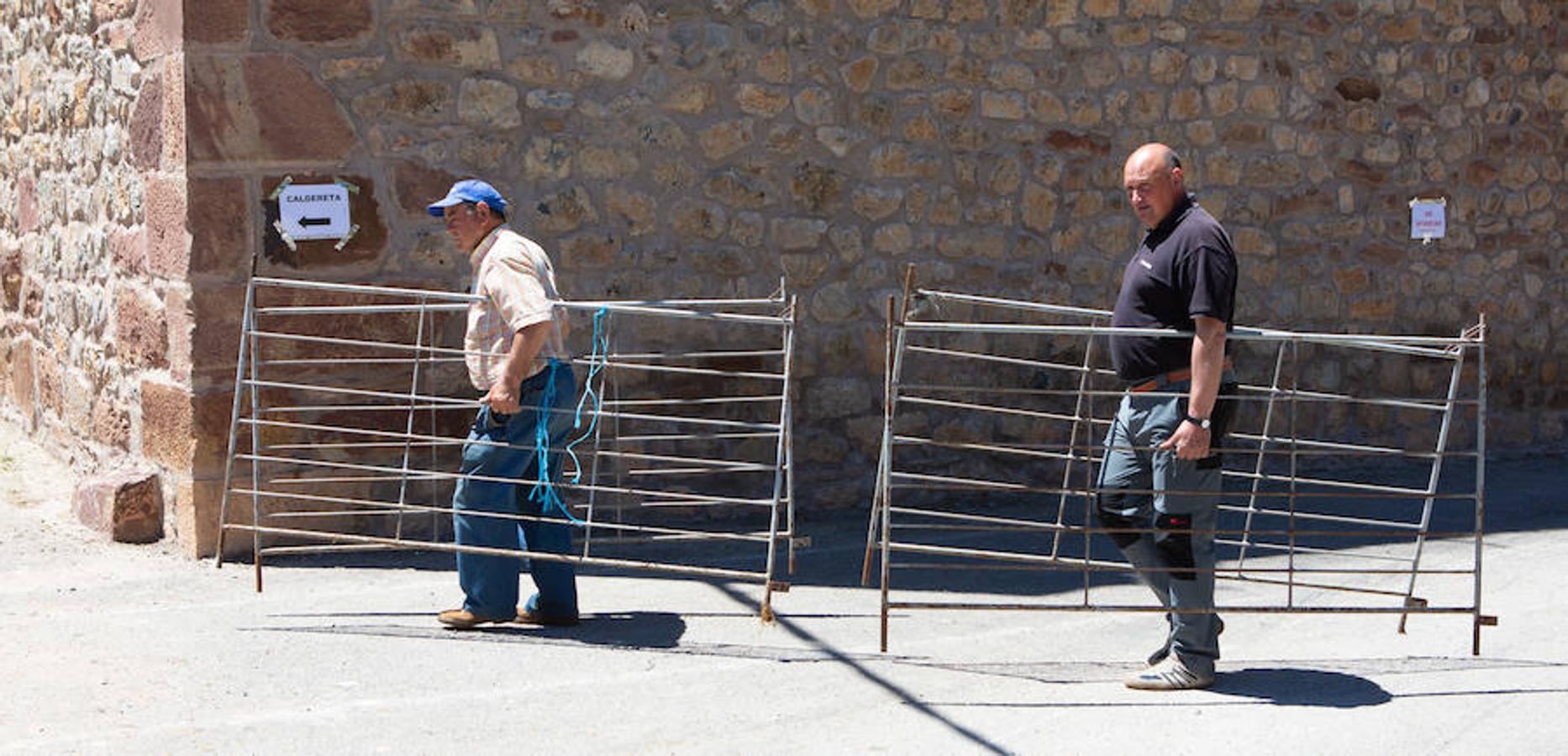 La localidad serrana de Brieva ha revivido la trashumancia. La búsqueda de pastos frescos para los rebaños de ovejas de otras latitudes a la sierra riojana y que mantiene vivas las tradiciones, los caminos y cañadas para alimentar a las cabañas ovina.