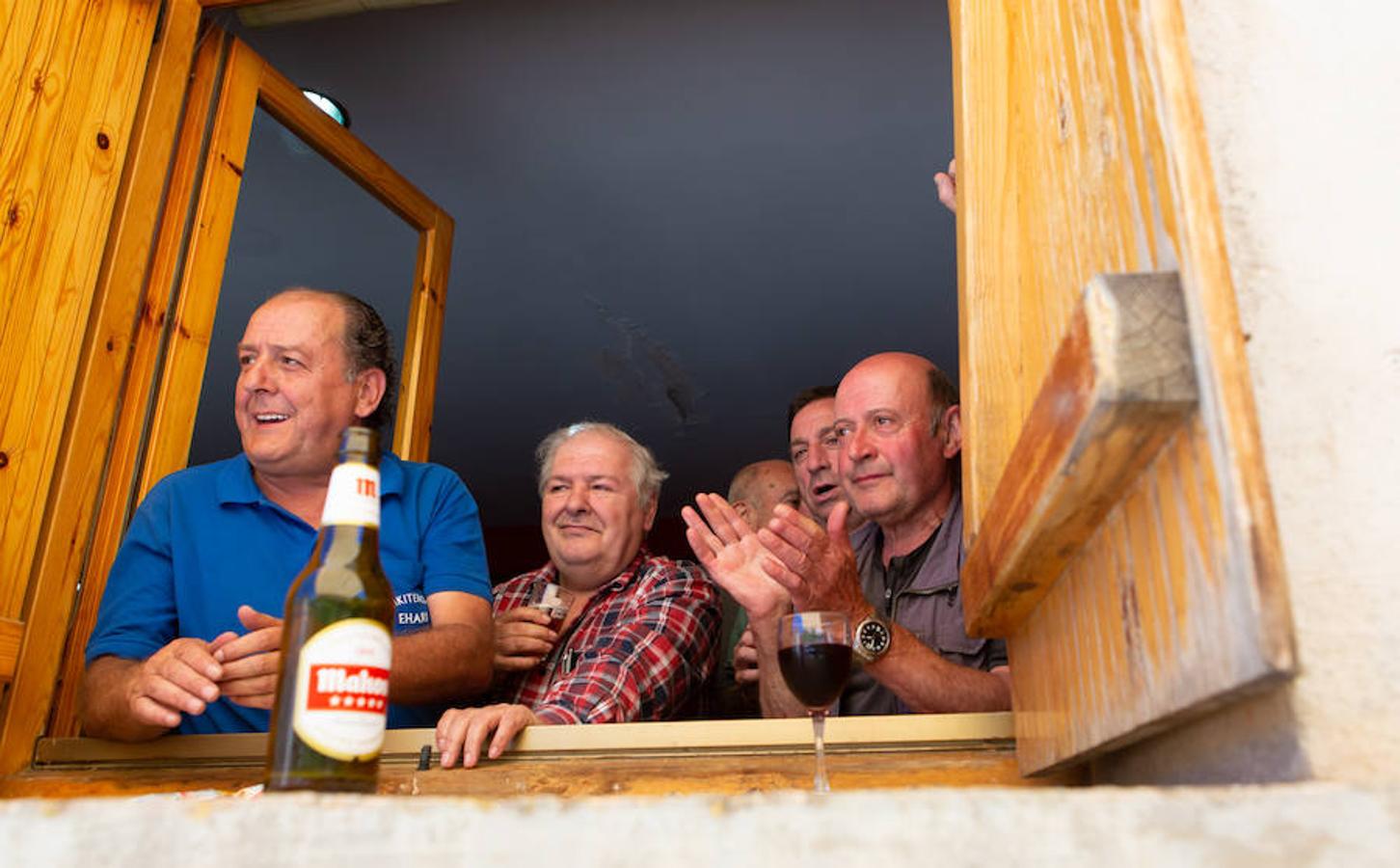 La localidad serrana de Brieva ha revivido la trashumancia. La búsqueda de pastos frescos para los rebaños de ovejas de otras latitudes a la sierra riojana y que mantiene vivas las tradiciones, los caminos y cañadas para alimentar a las cabañas ovina.