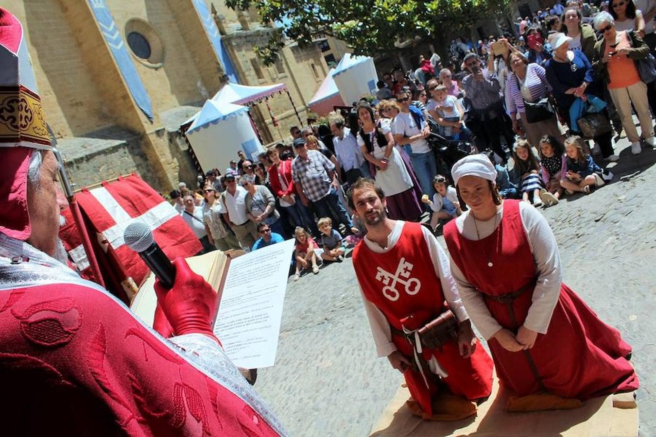 Briones ha vivido la segunda jornada medieval por su calles. Buenas ideas y propuestas de entretenimiento en una localización espectacular como es la monumental localidad riojalteña.