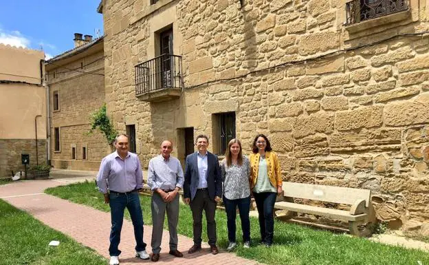 Visita y acuerdo para llevar a cabo las obras en Rodezno.