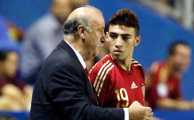 Munir en su debut con La Roja.