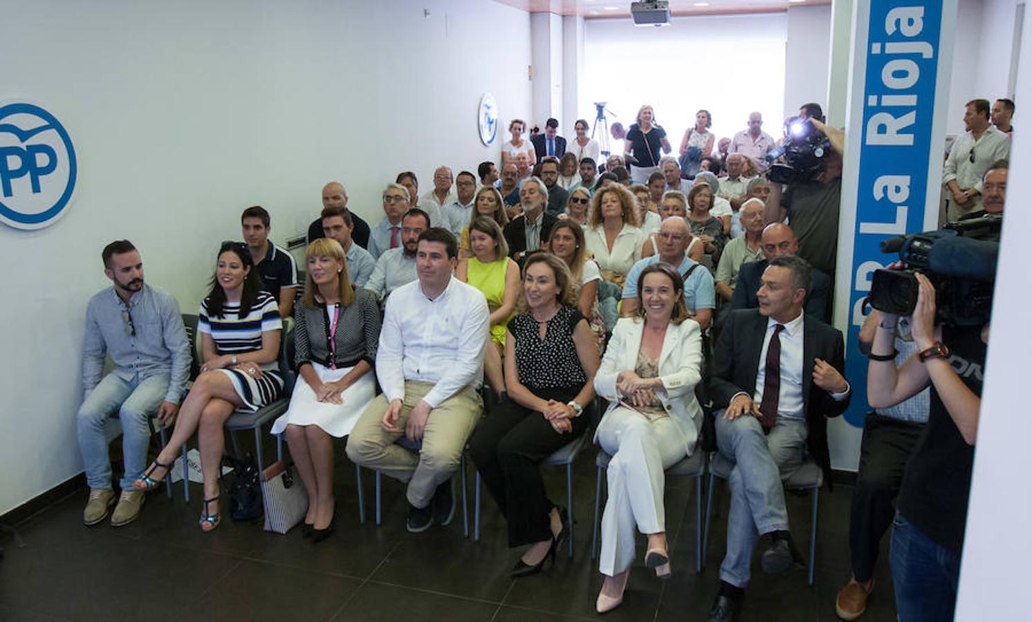 Pablo Casado ha participado en un acto con militantes del PP riojano en el que ha estado acompañado el presidente del partido en La Rioja. El candidato a suceder a Rajoy como cabeza visible del Partido Popular ha expuesto sus planes para el partido.