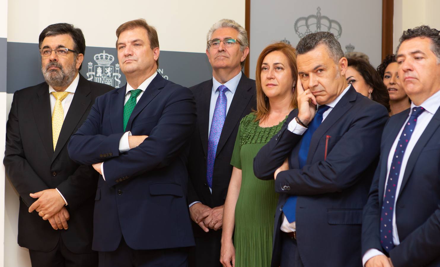 El nuevo delegado del Gobierno ha tomado posesión esta mañana en el edificio del Muro de la Mata de Logroño con toda una declaración de principios. «Yo amo a España», ha proclamado el socialista José Ignacio Pérez Sáenz, en la fase inicial de su intervención, ante un auditorio formado por una nutrida representación de la sociedad riojana, con el presidente José Ignacio Ceniceros a la cabeza, y repleto de militantes y altos cargos del PSOE, algunos de los cuales compartieron quehaceres con el titular de la Delegación del Gobierno cuando dominaba el otro palacete del Espolón, el de la Administración regional.