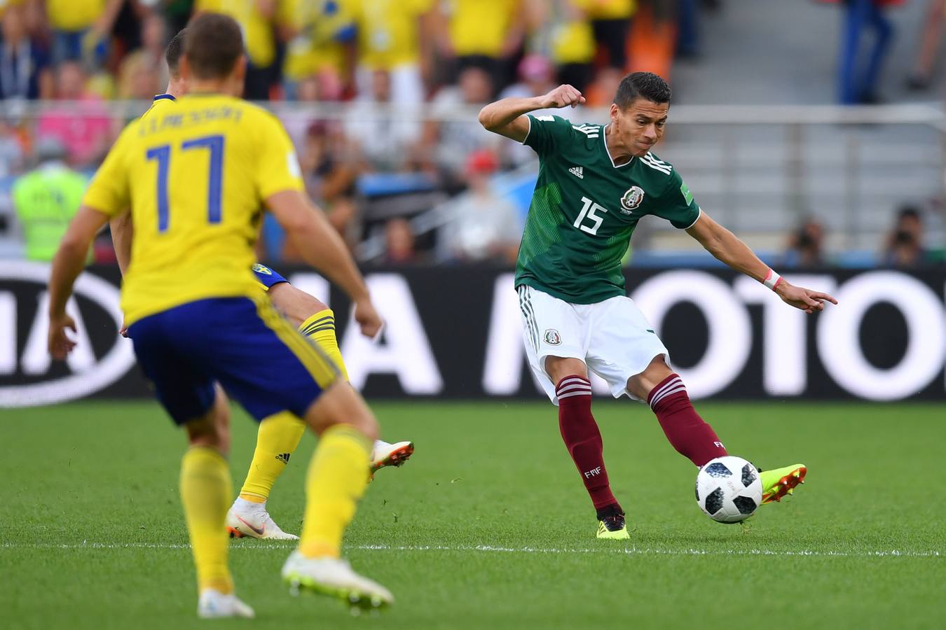 Suecia se impuso por 0-3 a México en el encuentro correspondiente a la tercera jornada del grupo F. La derrota de Alemania ante Corea del Sur dio el pase a ambas selecciones para octavos. 