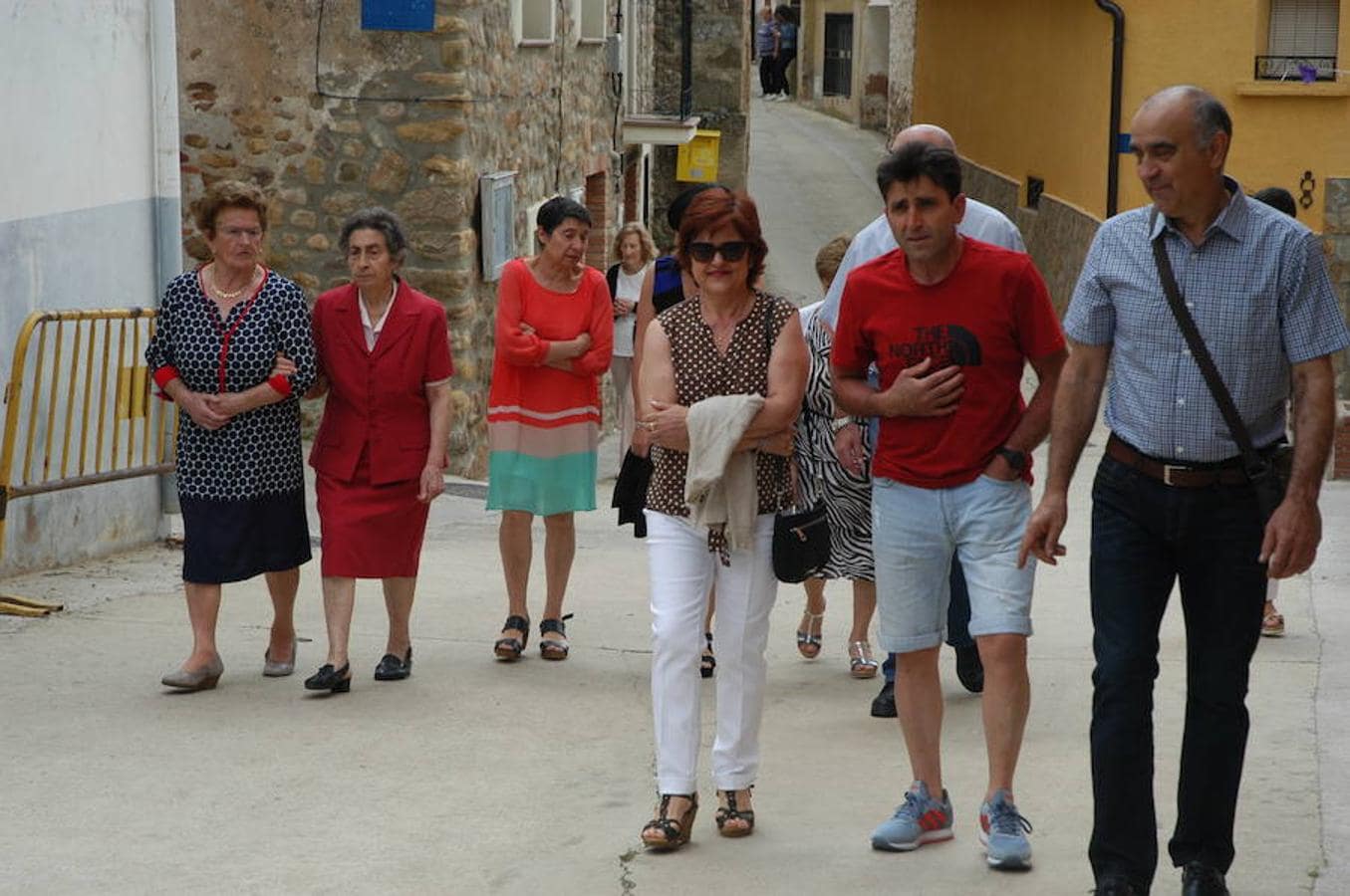 Imágenes correspondientes a la procesión de San Pedro en Aldealobos de Ocón