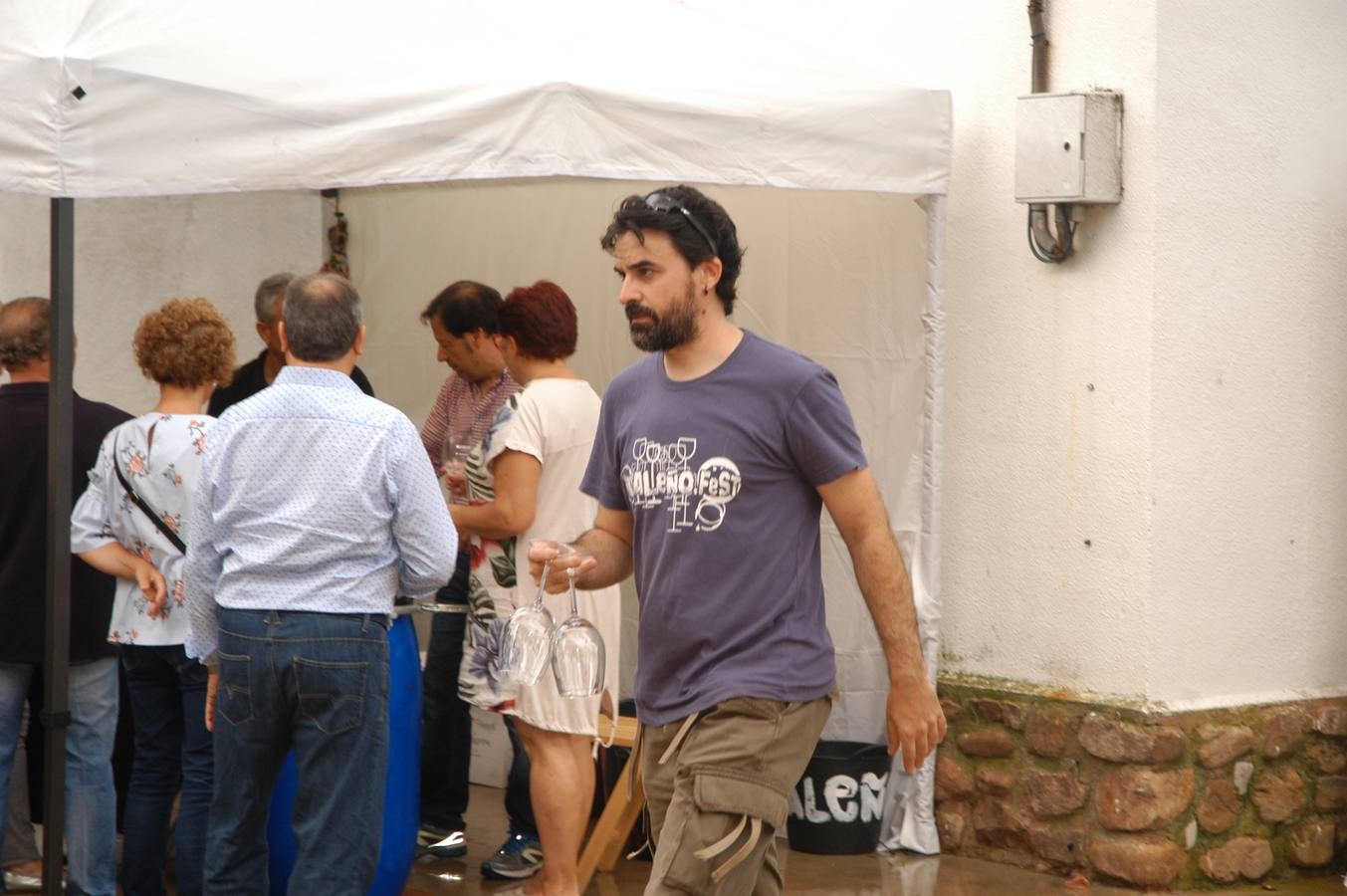 La localidad se une para catar vinos