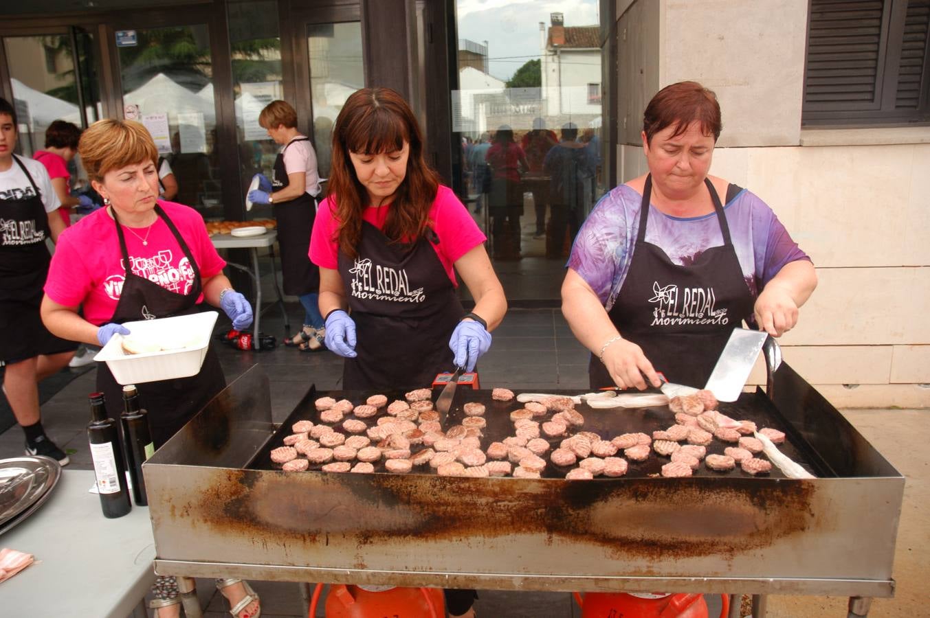 La localidad se une para catar vinos