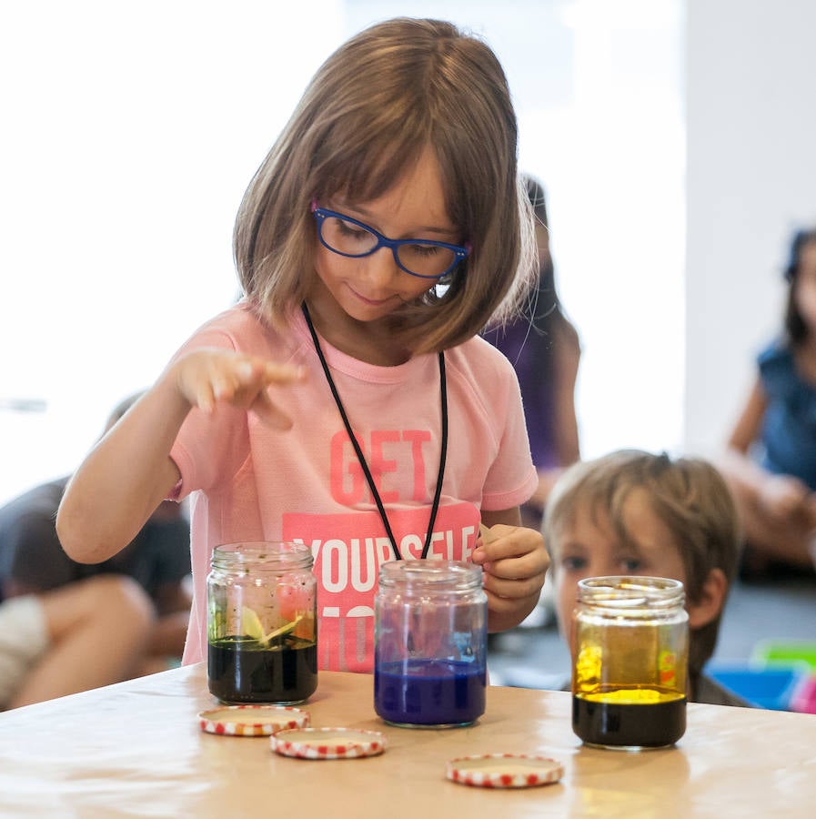 El Museo Würth aprovecha las vaciones de verano para ofertar cursos didácticos y gratuitos para los niños de Infantil, Primaria, Secundaria y Bachillerato. 