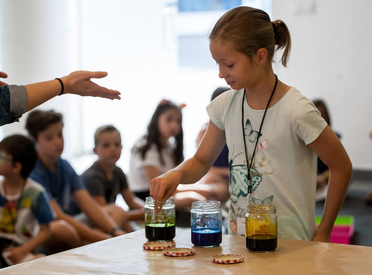 El Museo Würth aprovecha las vaciones de verano para ofertar cursos didácticos y gratuitos para los niños de Infantil, Primaria, Secundaria y Bachillerato. 