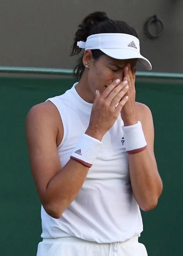 Muguruza lamenta la derrota en segunda ronda de Wimbledon. :: efe
