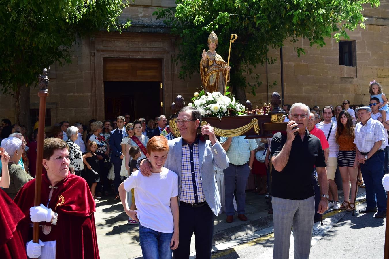 Fotos: Domingo de precesión en las fiestas de Lardero