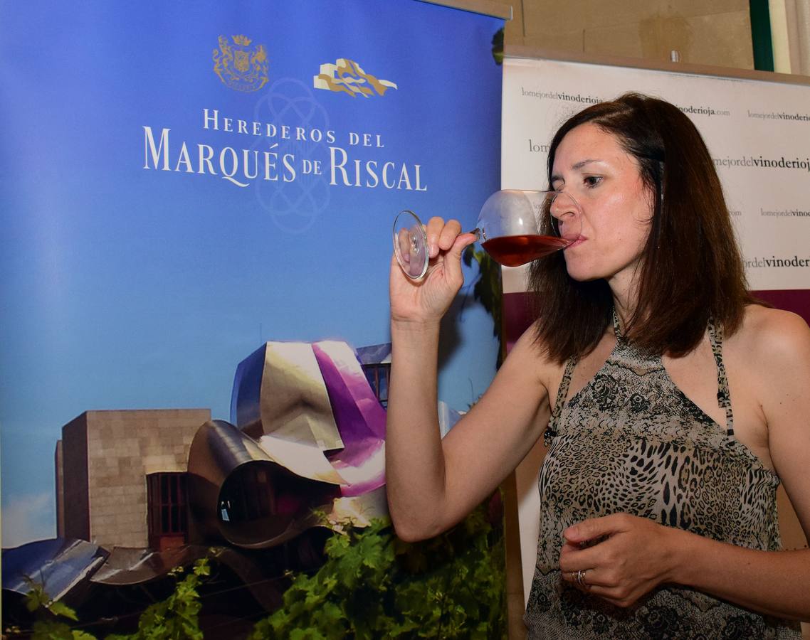 Tras la jornada de juego, se pudo disfrutar de la cata de dos vinos de Bodegas Marqués de Riscal.