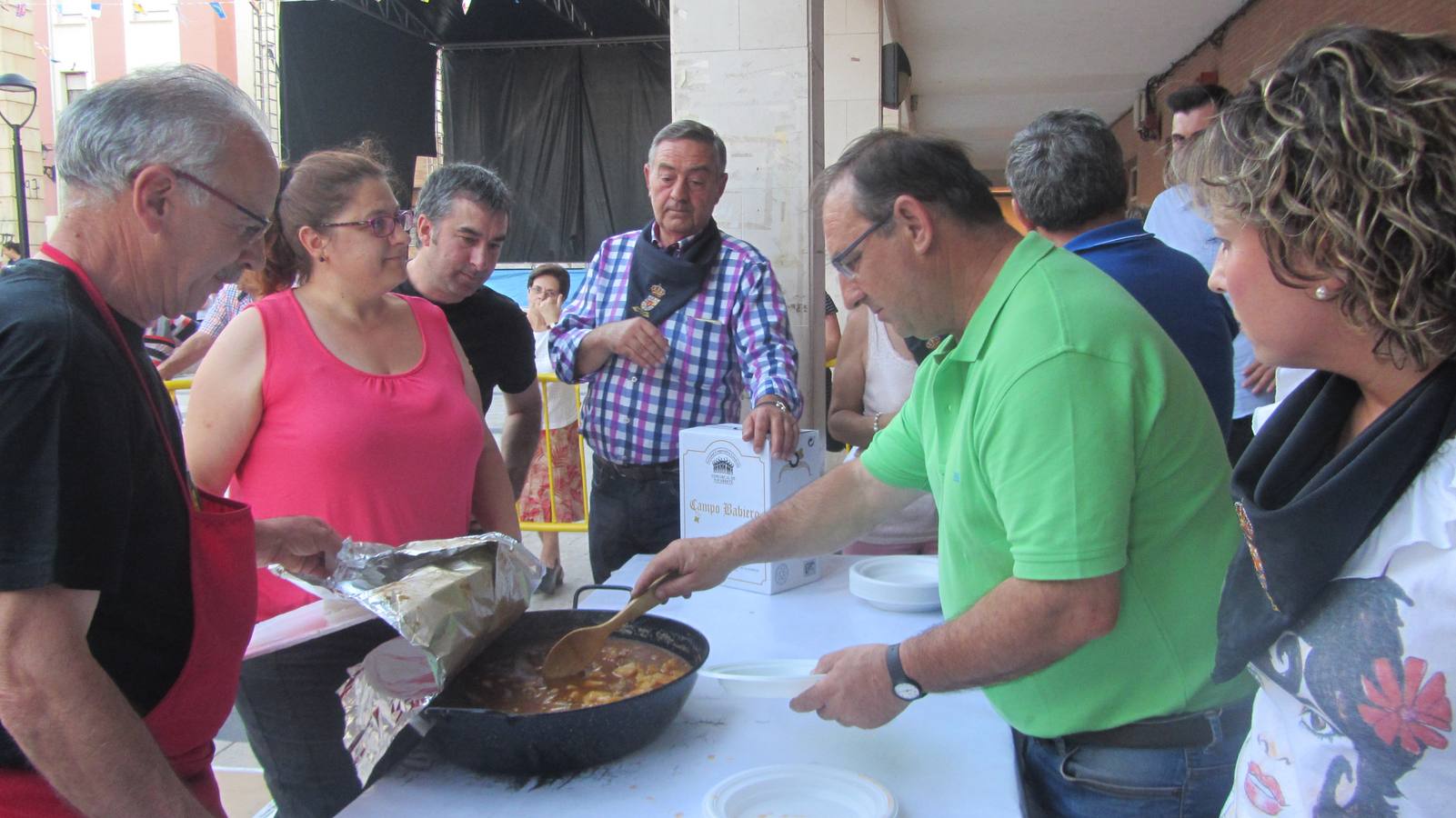 Fotos: Concurso de ranchos, que marca el final de las fiestas de San Pedro y San Marcial de Lardero