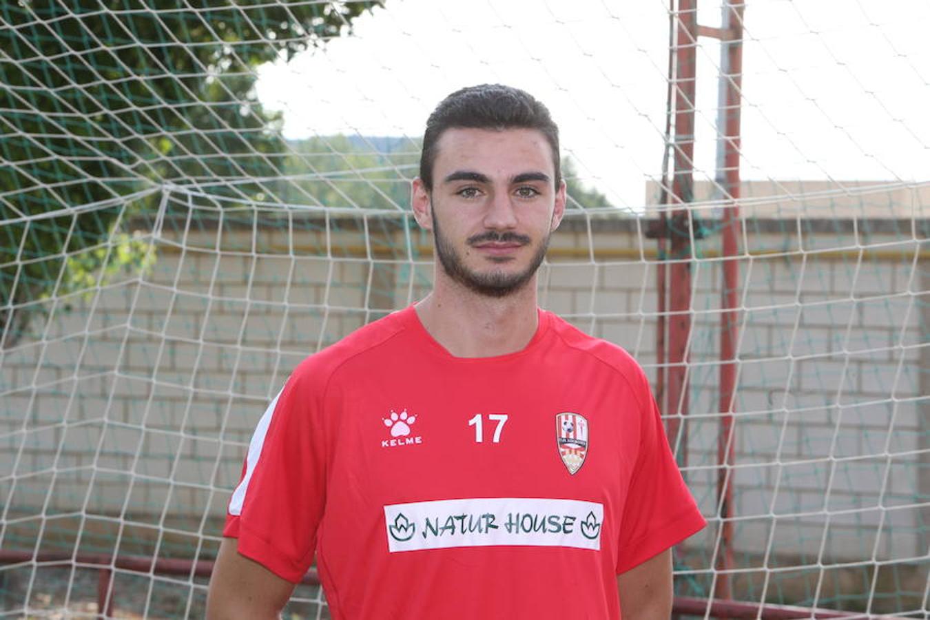 La UDL 2018/2019 se ha puesto en marcha. Con 17 jugadores en las filas del club han realizado las presentaciones a falta de completar una plantilla que, en principio, se ha diseñado para estar compensada y ser polivalente.