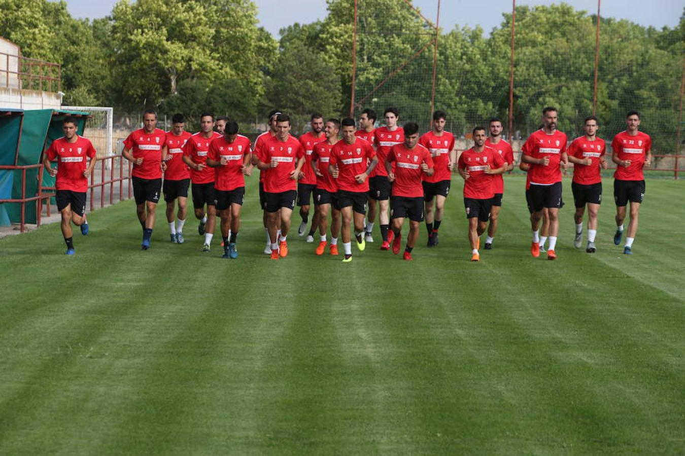 La UDL 2018/2019 se ha puesto en marcha. Con 17 jugadores en las filas del club han realizado las presentaciones a falta de completar una plantilla que, en principio, se ha diseñado para estar compensada y ser polivalente.