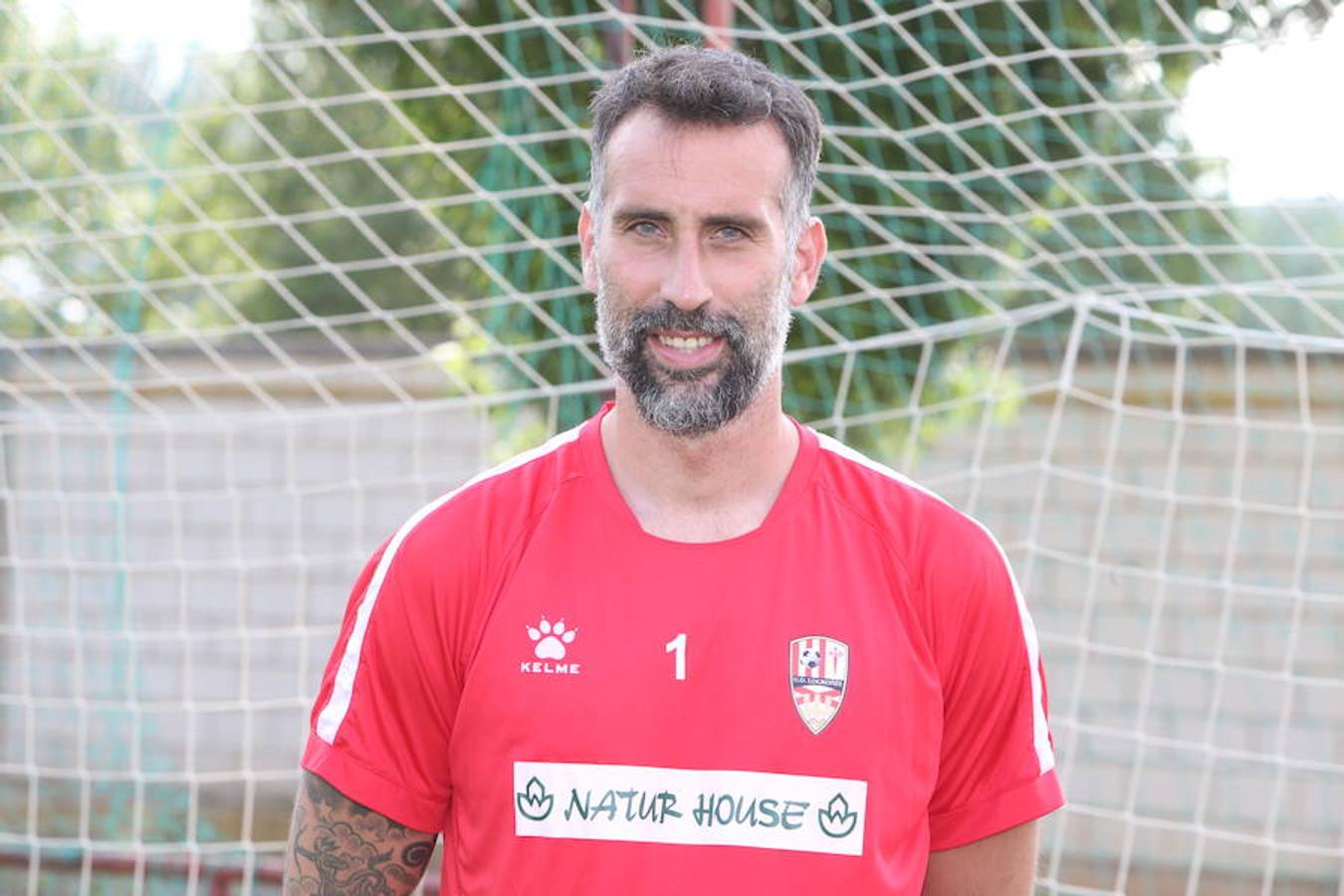 La UDL 2018/2019 se ha puesto en marcha. Con 17 jugadores en las filas del club han realizado las presentaciones a falta de completar una plantilla que, en principio, se ha diseñado para estar compensada y ser polivalente.