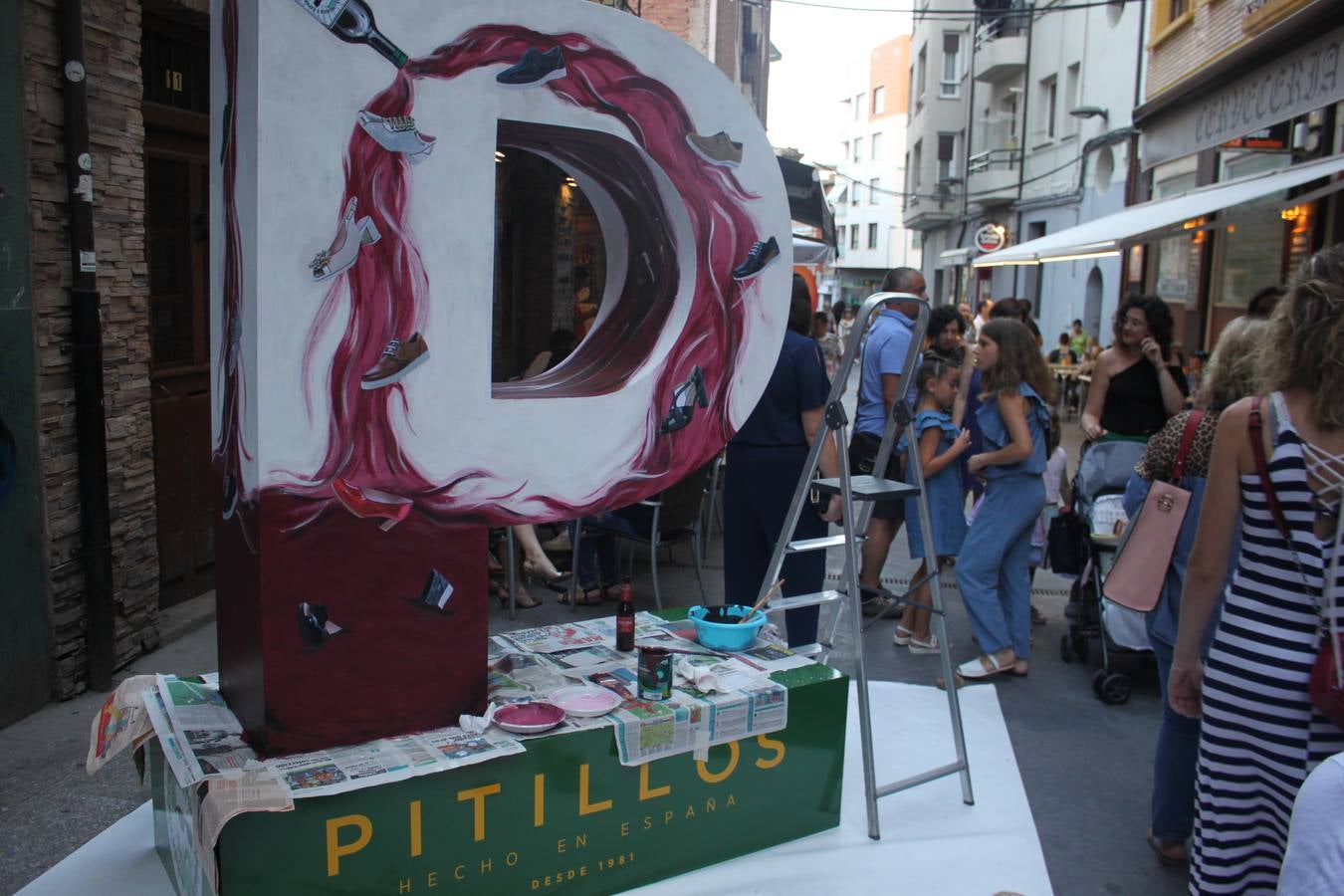 Teté y los Ciclones y concurso de arte urbano P de Pitillos