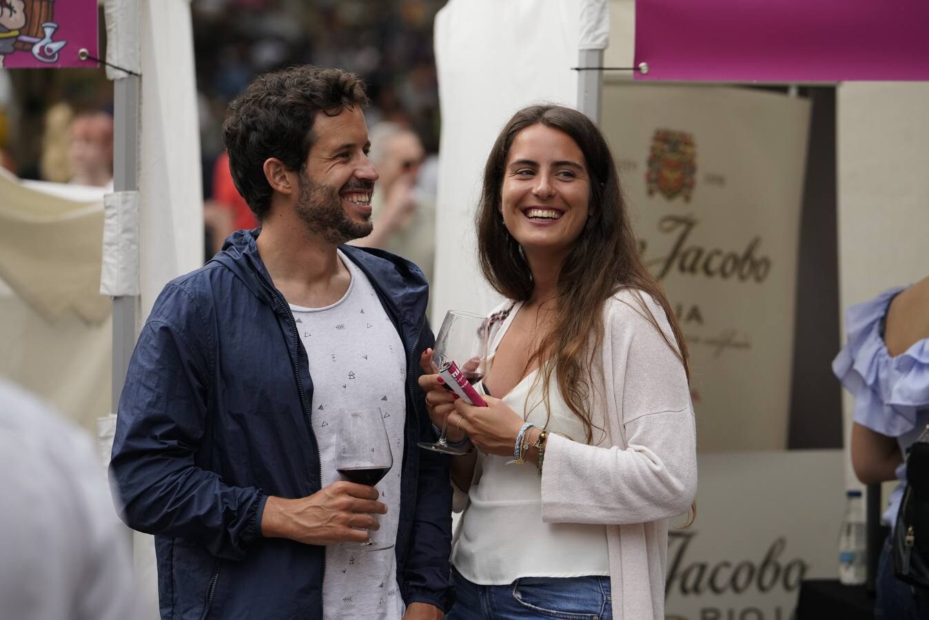 Centenares de personas probaron los vinos de Rioja en San Sebastián.