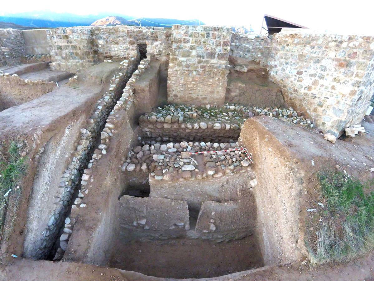 Música, gastronomía y arqueología para difundir el castillo de Nalda