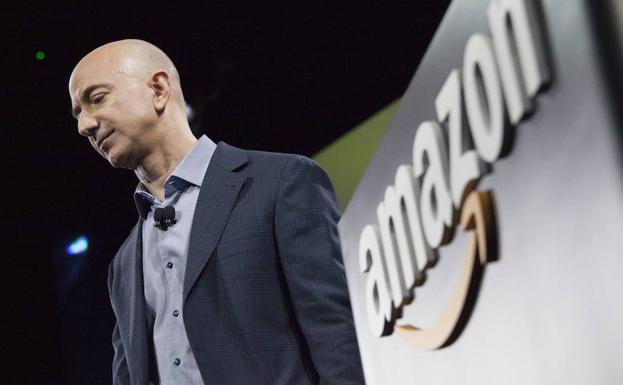 Jeff Bezos, fundador y jefe ejecutivo de Amazon.com, en una rueda de prensa. 
