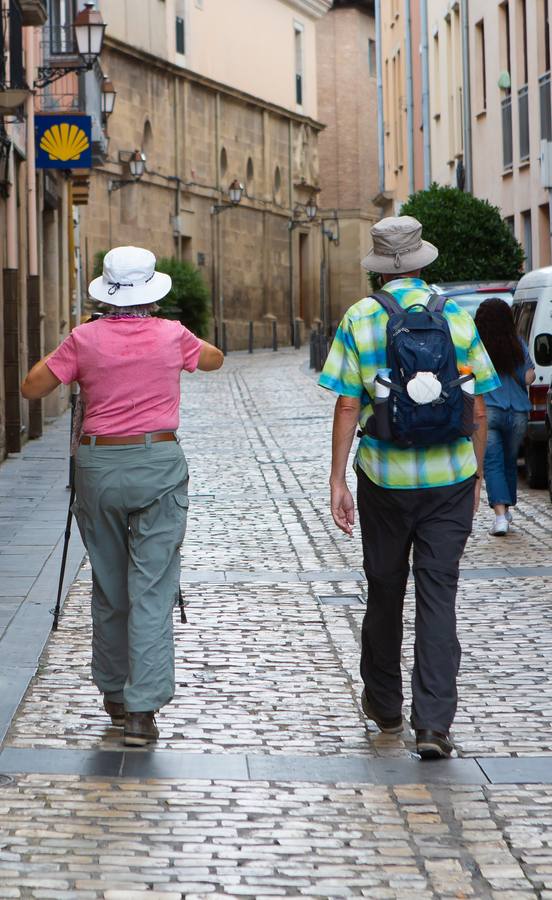 La ruta jacobea salpica las zonas de tránsito por Logroño de servicios pensados por y para los peregrinos