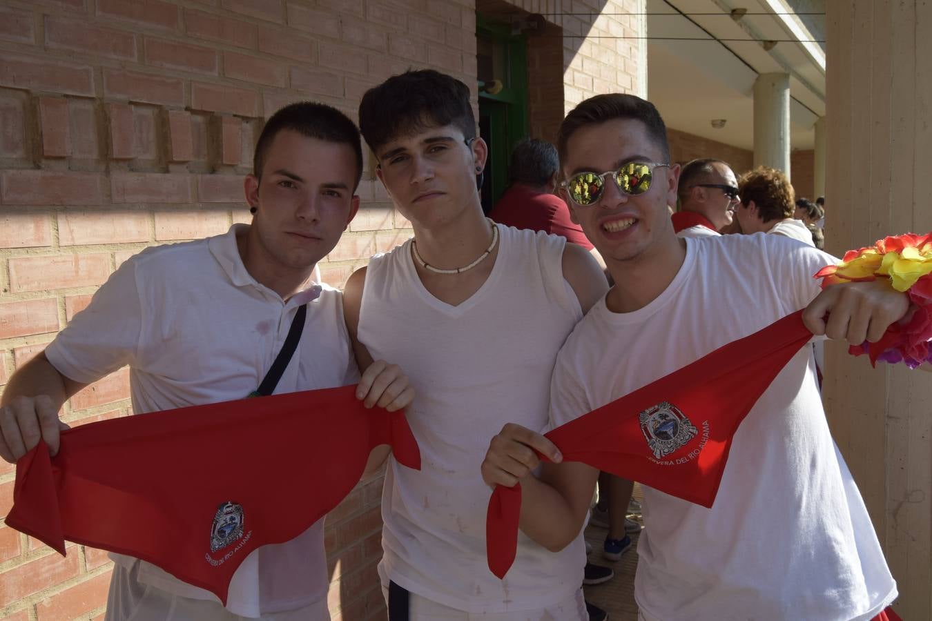 El comienzo de las fiestas de Santa Ana, en Cervera, tuvo ayer a los jóvenes como protagonistas.