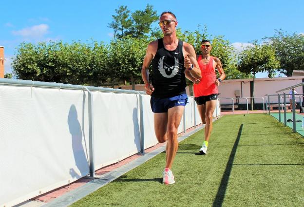 TONI ABADÍA Y CAMILO SANTIAGO SE ENTRENAN  EN EL ADARRAGA