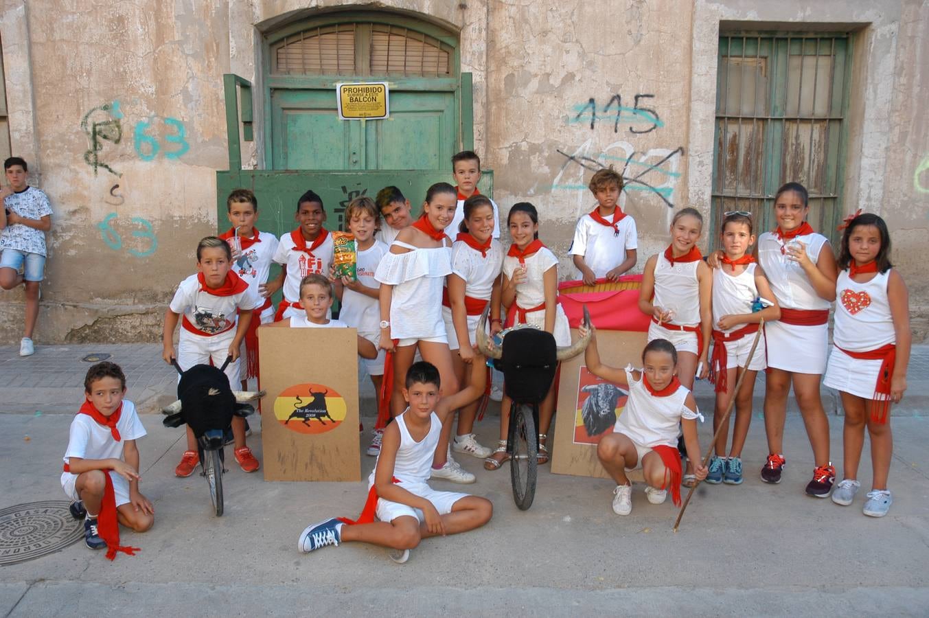 Divertidas y sorprendentes carrozas en las fiestas de Rincón de Soto.