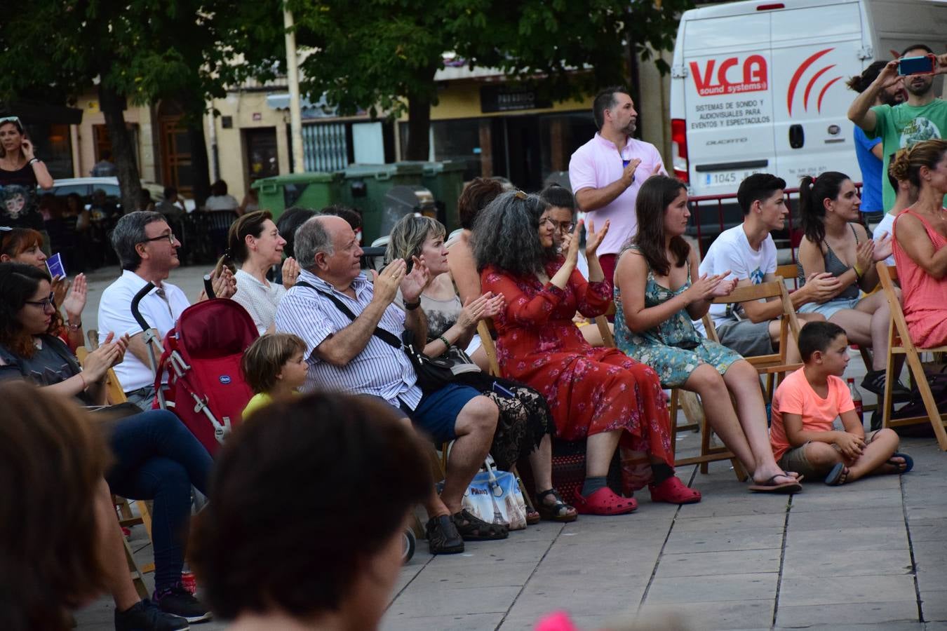 Numeroso público arropó ayer la apertura del festival.