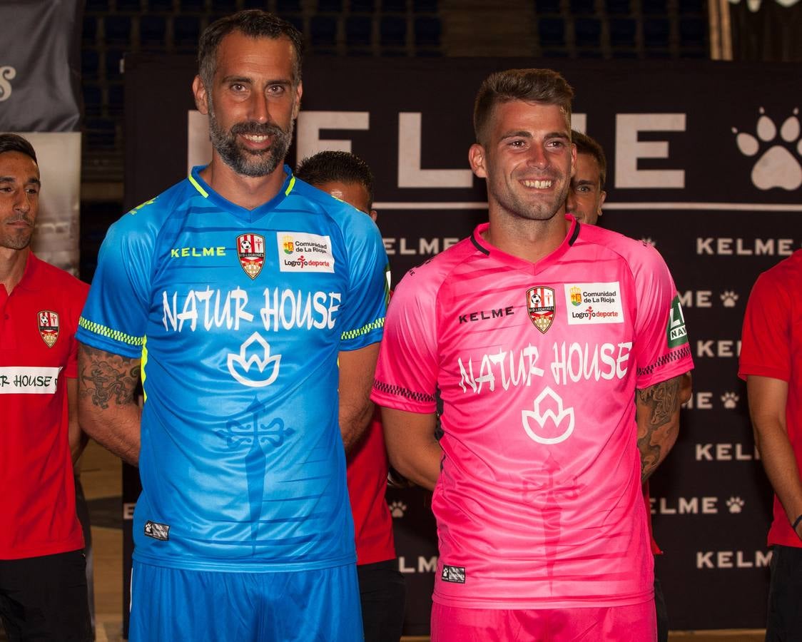 La UDL mantiene sus colores habituales en la primera equipación.