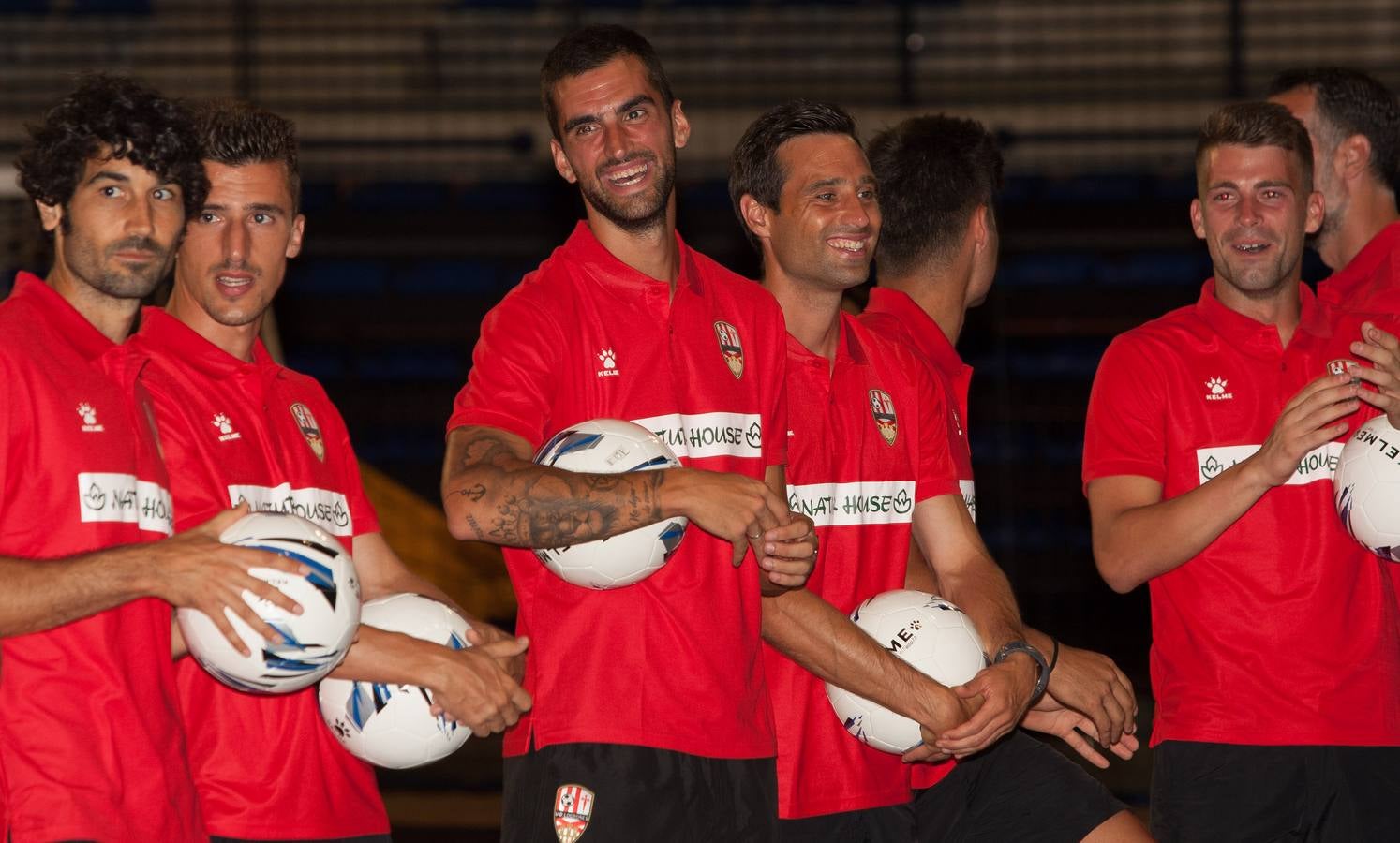 La UDL mantiene sus colores habituales en la primera equipación.