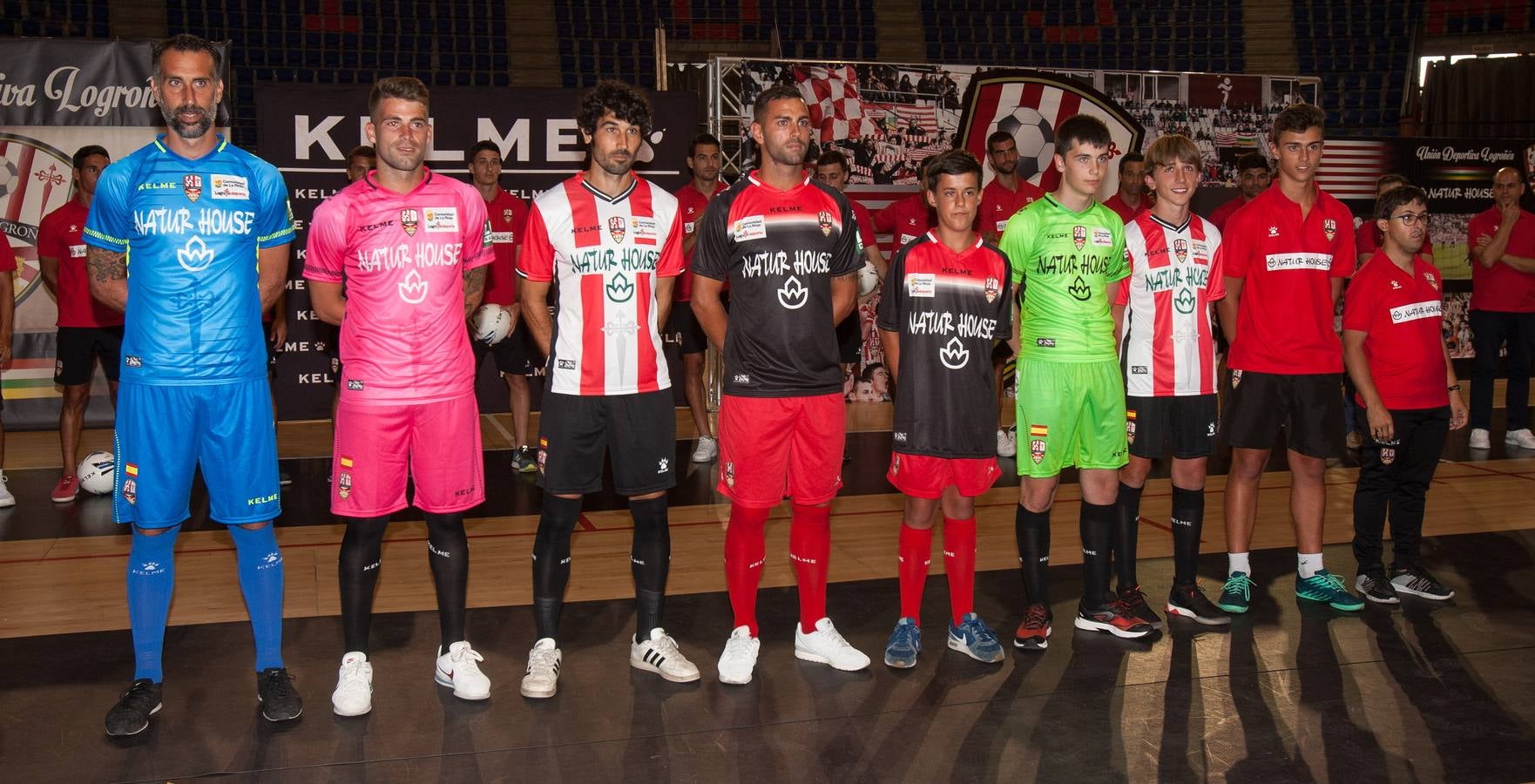 La UDL mantiene sus colores habituales en la primera equipación.