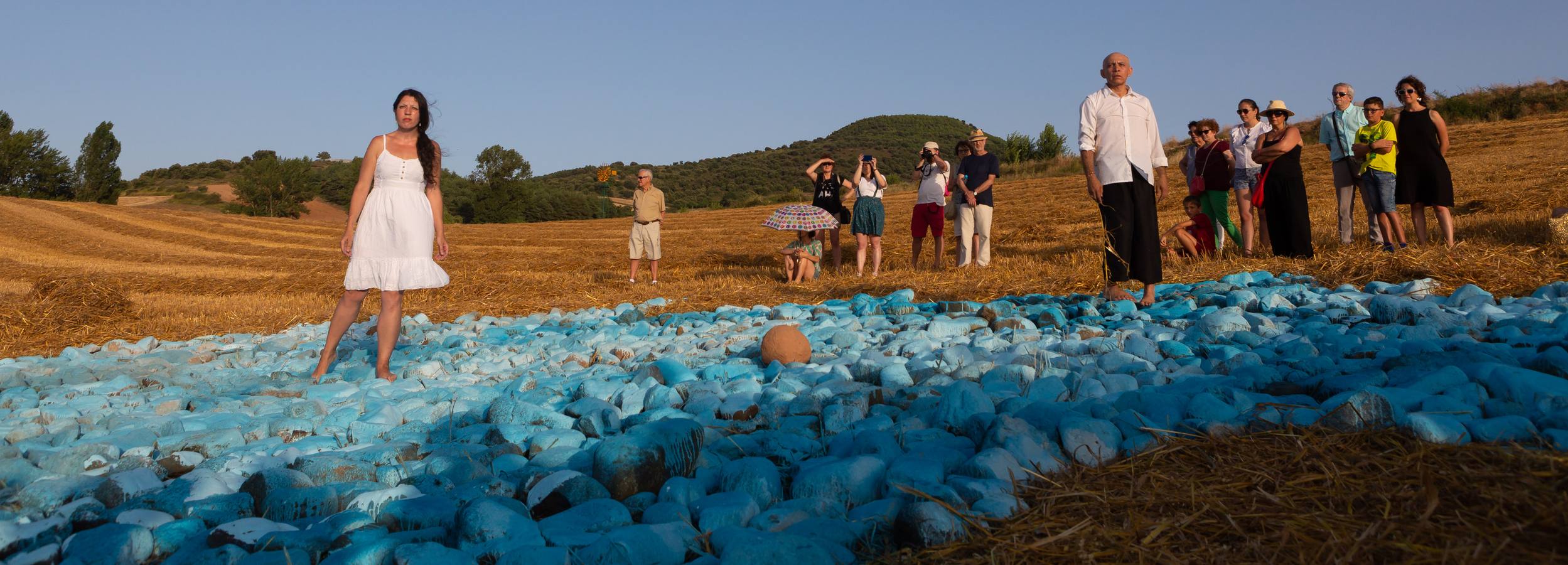 Ayer se inaugruó la XVI edición del certamen internacional Arte en la Tierra, en Santa Lucía de Ocón.