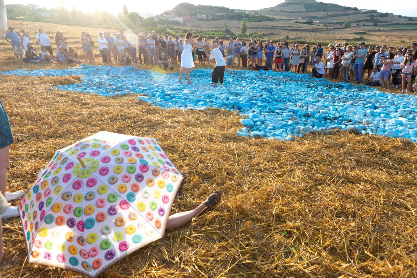 Ayer se inaugruó la XVI edición del certamen internacional Arte en la Tierra, en Santa Lucía de Ocón.