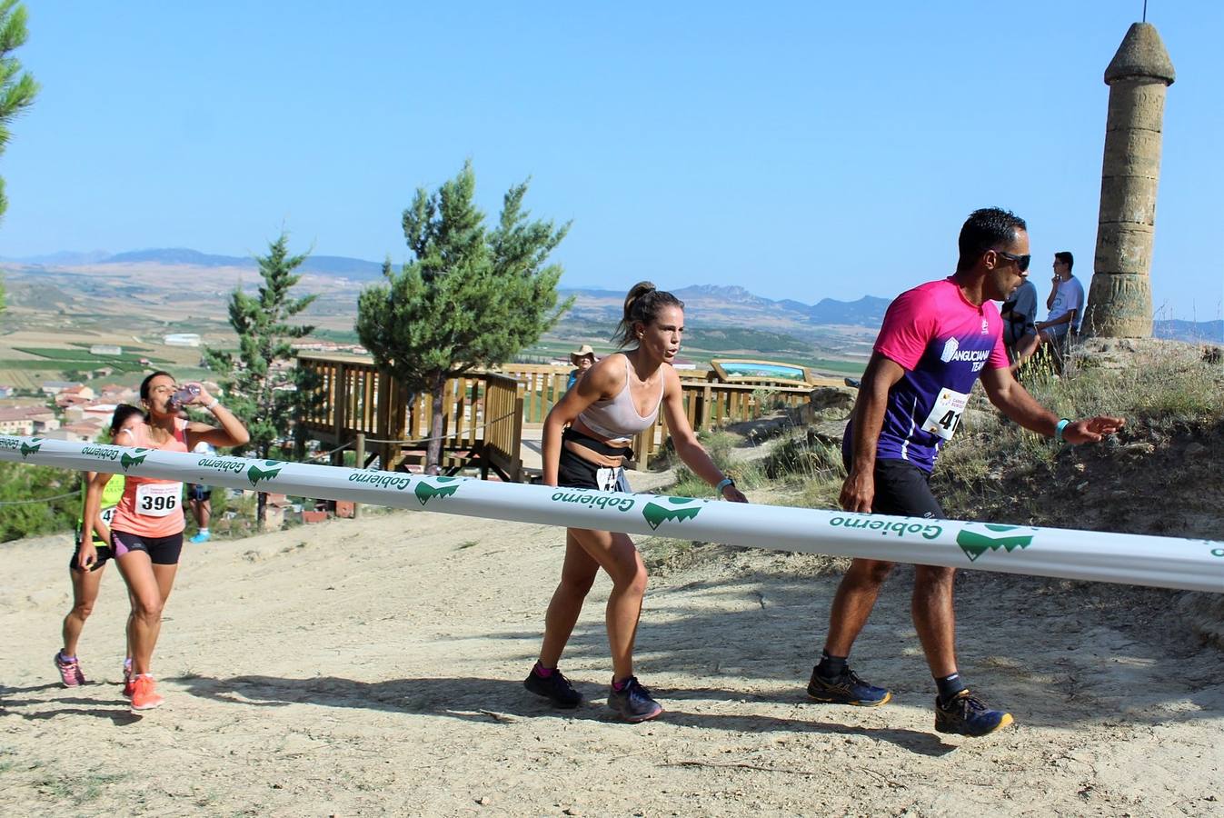 380 corredores han participado hoy en esta carrera celebrada Cuzcurrita del Río Tirón.