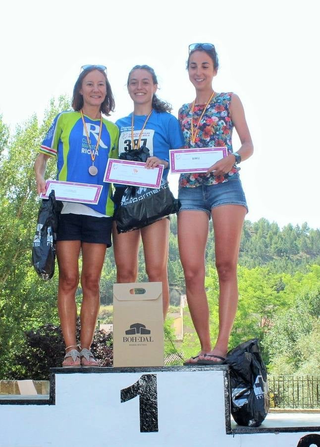 380 corredores han participado hoy en esta carrera celebrada Cuzcurrita del Río Tirón.