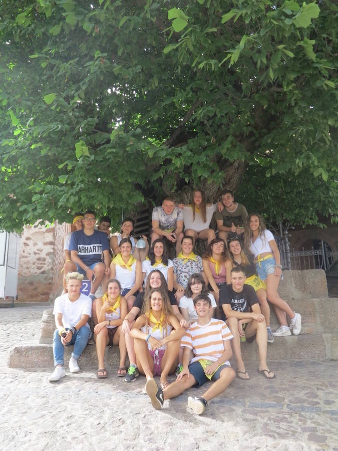 Acompañadas de pólvora y agua la localidad Serrana inició ayer sus fiestas 