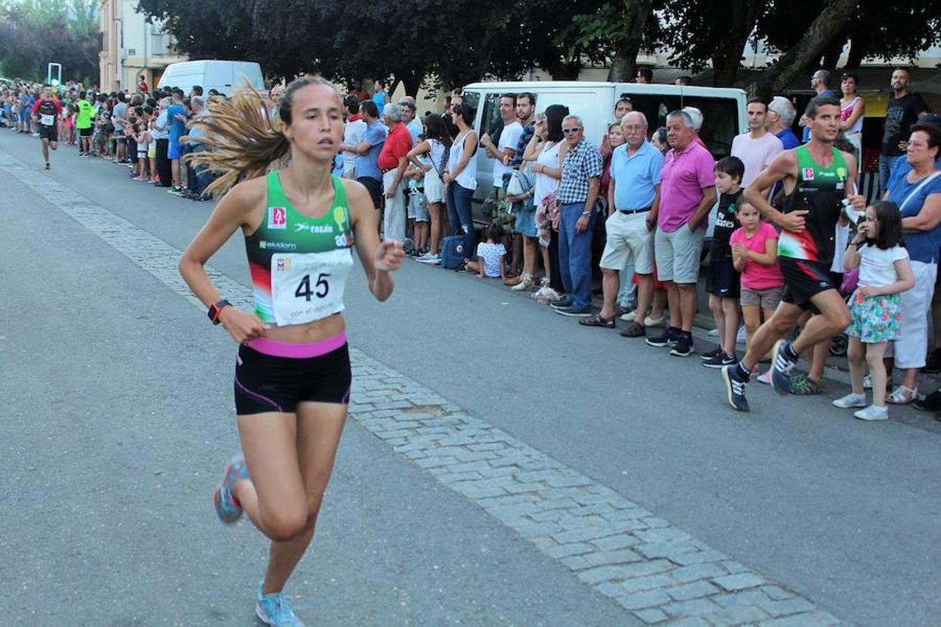 XVIII Carrera Puente a Puente 'Trofeo Violeta Villanueva' en la que se han impuesto Nacho Hernando y Susana Arrúa vuelven a ganar en Ezcaray.