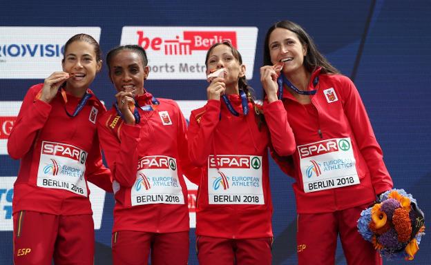 Bronce para el equipo de maratón femenino español. :: efe
