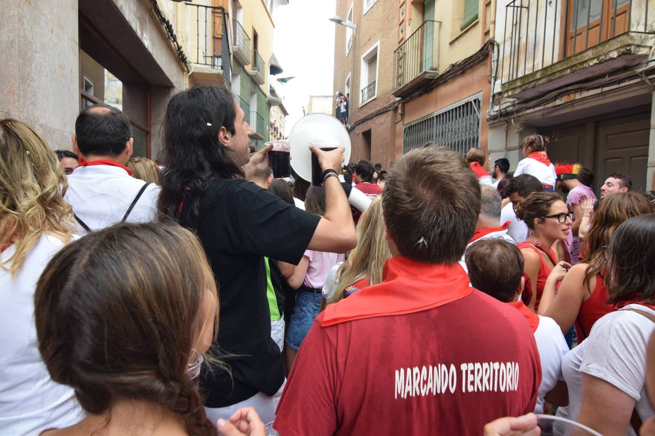 Ambient en las calles de la ciudad tras el disparo del cohete