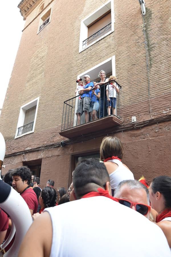 Ambient en las calles de la ciudad tras el disparo del cohete