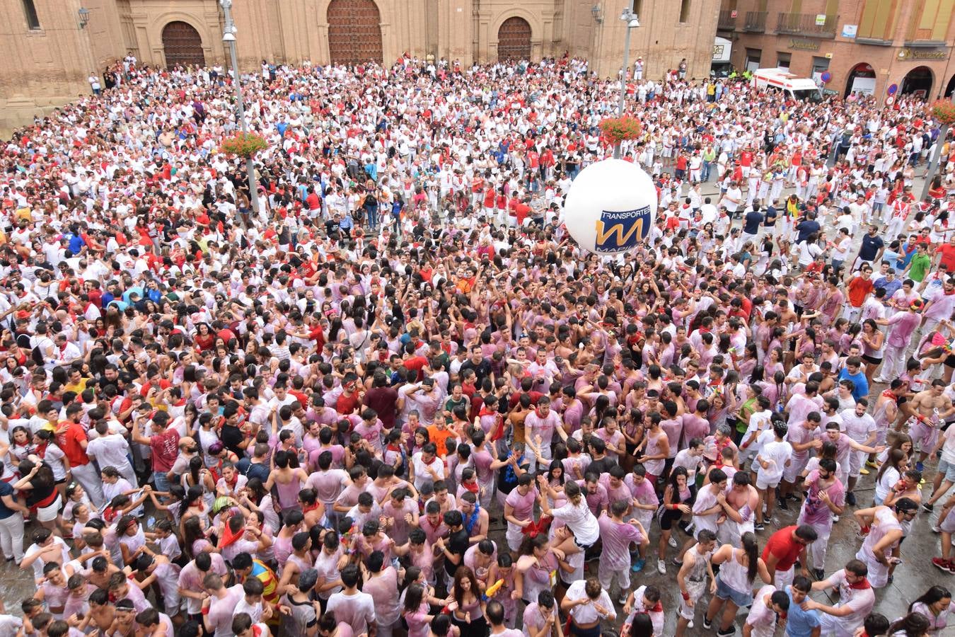 Así vivieron los más jóvenes el inicio de las fiestas alfareñas