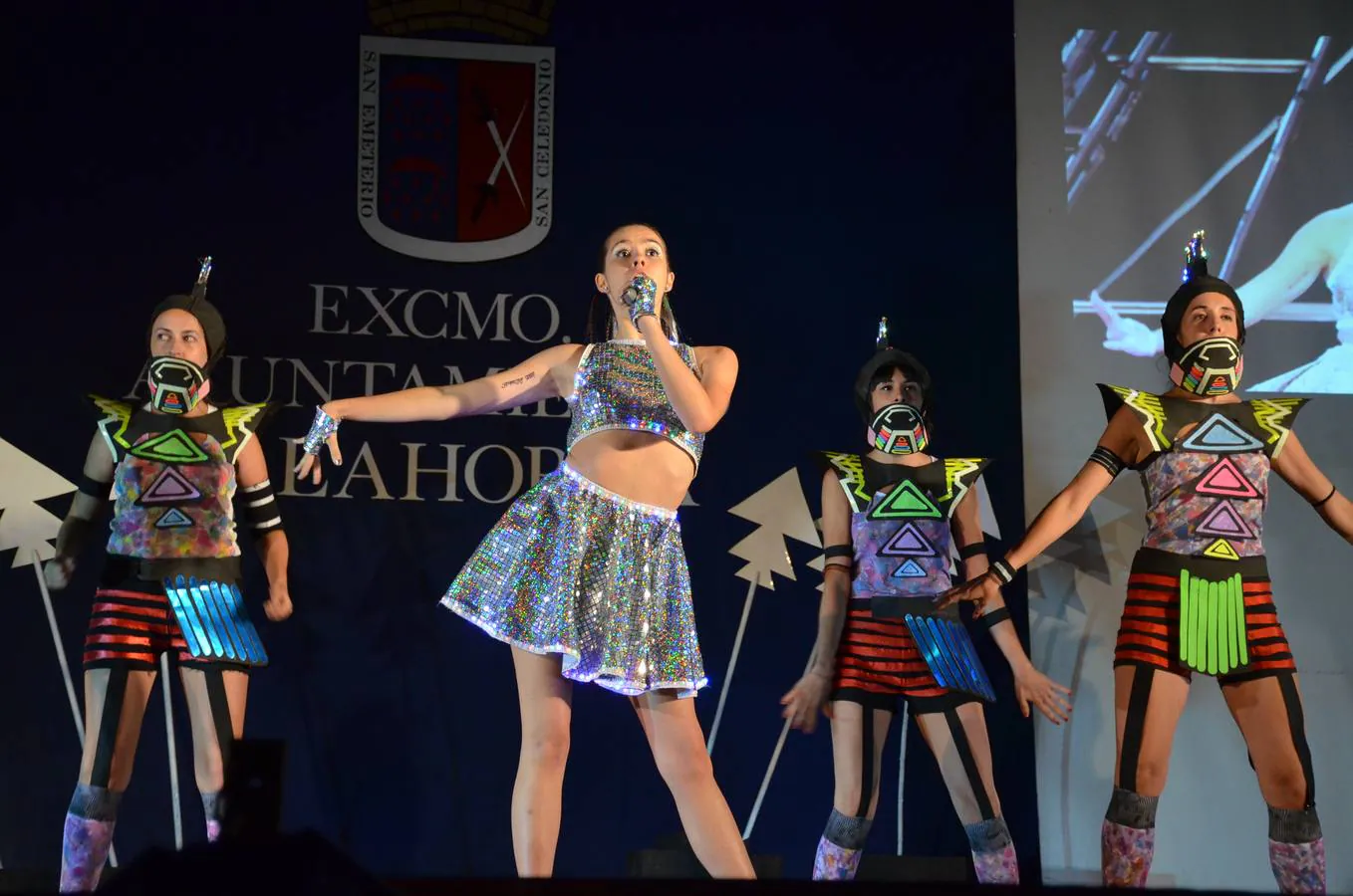 Concurso de Playback de la peña Riojana, celebrado anoche en la plaza del Raso de Calahorra